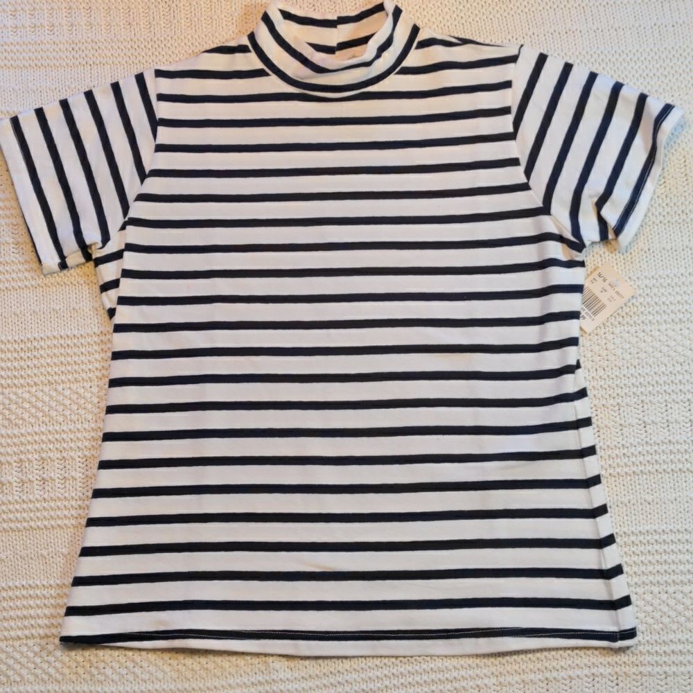 90s Vintage Sostanza  black and white striped women's top‎ size XL